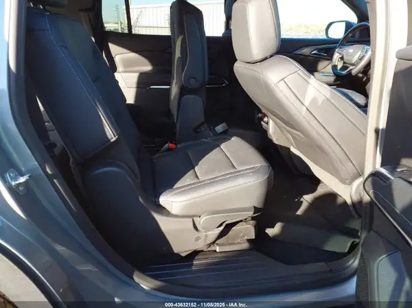 1GNEVGRS6SJ142099 2025 CHEVROLET TRAVERSE - Image 8