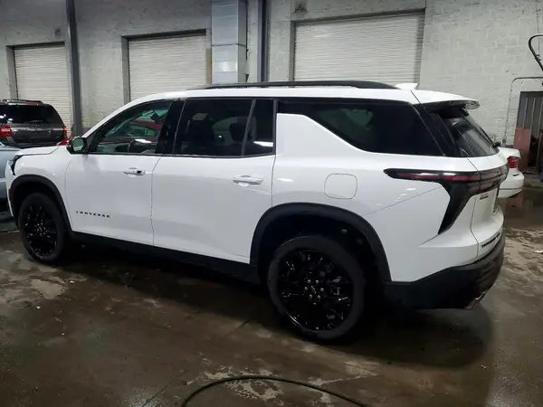 1GNEVGRS6SJ294738 2025 CHEVROLET TRAVERSE - Image 2