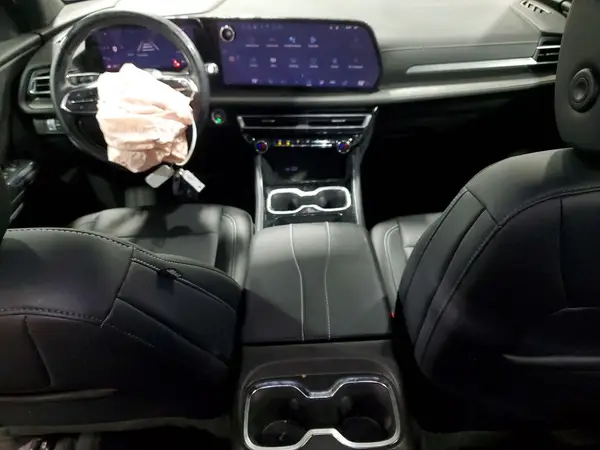 1GNEVGRS6SJ294738 2025 CHEVROLET TRAVERSE - Image 8