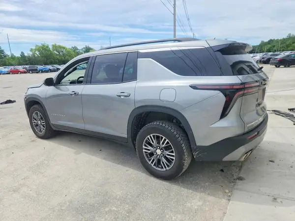 1GNEVGRS7SJ129510 2025 CHEVROLET TRAVERSE - Image 2