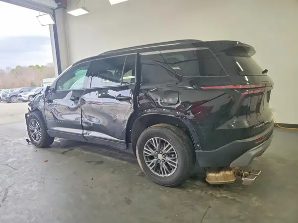 1GNEVGRS8SJ152780 2025 CHEVROLET TRAVERSE - Image 2