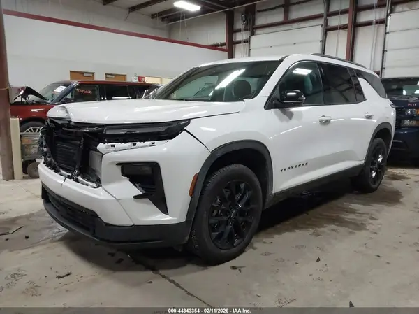 1GNEVGRS8SJ294658 2025 CHEVROLET TRAVERSE - Image 2