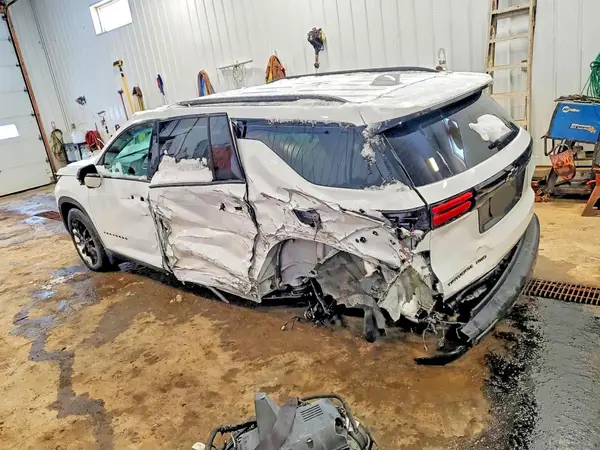 1GNEVGRS9SJ299013 2025 CHEVROLET TRAVERSE - Image 2