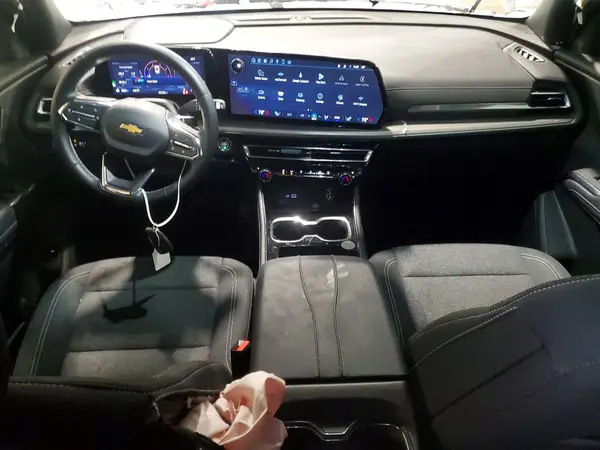 1GNEVGRS9SJ305666 2025 CHEVROLET TRAVERSE - Image 8
