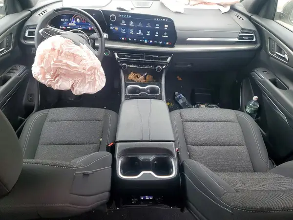 1GNEVGRSXSJ166972 2025 CHEVROLET TRAVERSE - Image 8