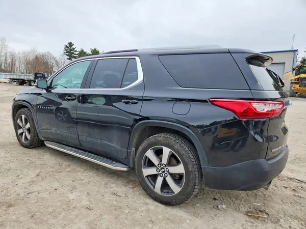 1GNEVHKW0JJ224847 2018 CHEVROLET TRAVERSE - Image 2