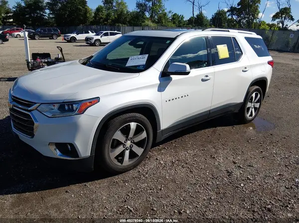 1GNEVHKW0JJ227263 2018 CHEVROLET TRAVERSE - Image 2