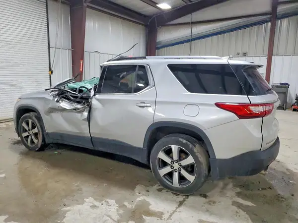 1GNEVHKW0JJ232835 2018 CHEVROLET TRAVERSE - Image 2