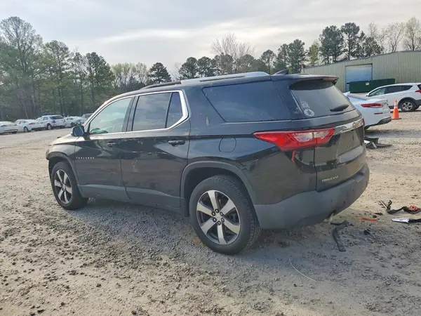 1GNEVHKW0JJ239168 2018 CHEVROLET TRAVERSE - Image 2