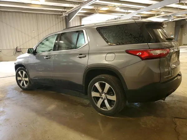 1GNEVHKW0JJ260179 2018 CHEVROLET TRAVERSE - Image 2