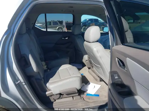 1GNEVHKW0KJ126807 2019 CHEVROLET TRAVERSE - Image 8