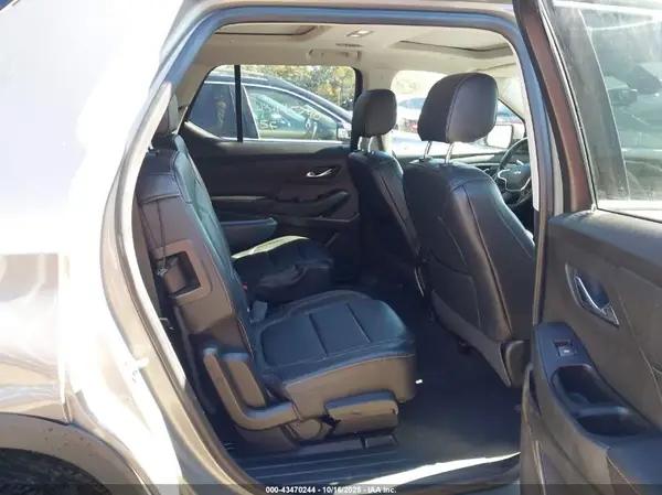 1GNEVHKW0KJ145020 2019 CHEVROLET TRAVERSE - Image 8