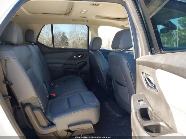1GNEVHKW0KJ246848 2019 CHEVROLET TRAVERSE - Image 8
