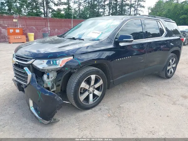 1GNEVHKW0LJ107675 2020 CHEVROLET TRAVERSE - Image 2