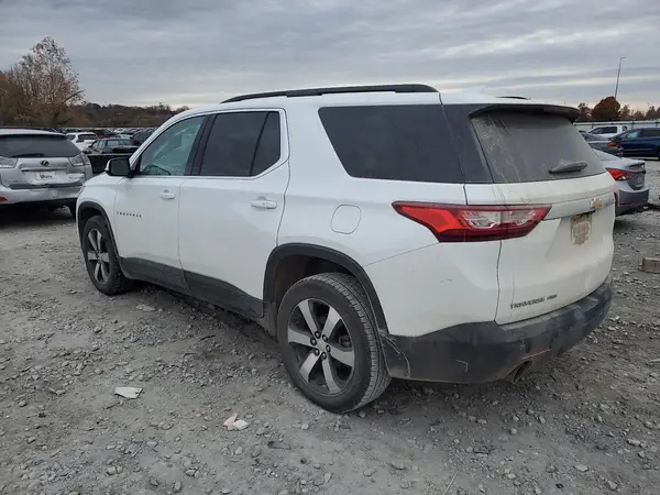 1GNEVHKW0LJ241862 2020 CHEVROLET TRAVERSE - Image 2