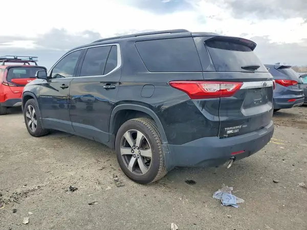 1GNEVHKW0LJ302482 2020 CHEVROLET TRAVERSE - Image 2