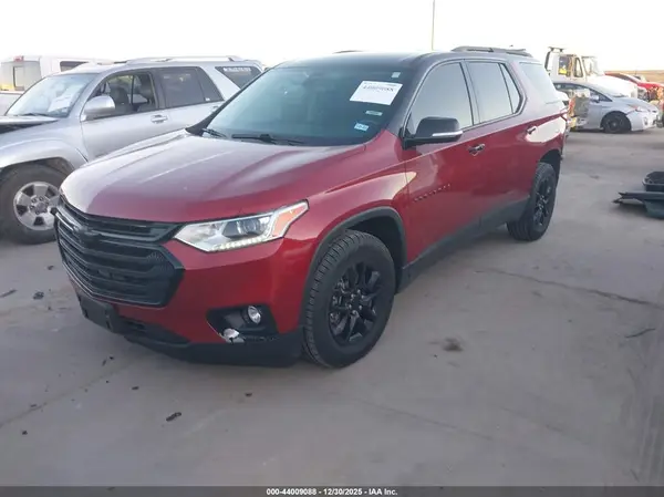 1GNEVHKW0LJ302806 2020 CHEVROLET TRAVERSE - Image 2