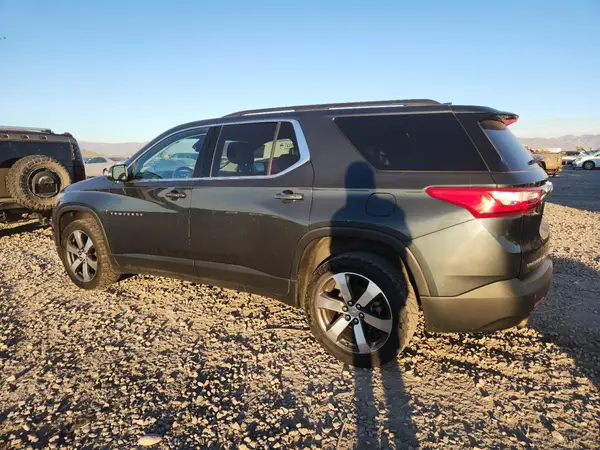 1GNEVHKW0MJ153184 2021 CHEVROLET TRAVERSE - Image 2