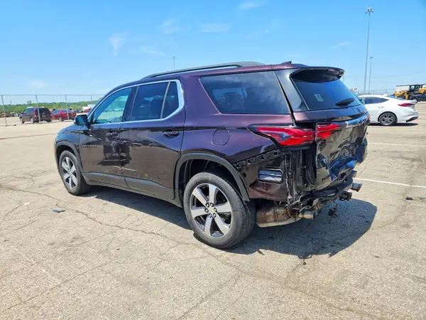 1GNEVHKW0NJ140159 2022 CHEVROLET TRAVERSE - Image 2