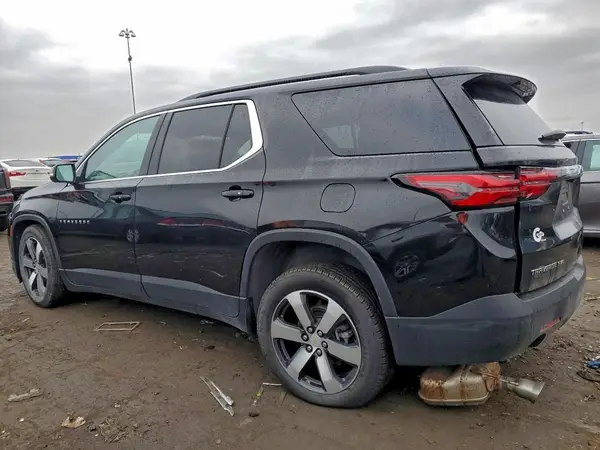 1GNEVHKW0PJ335908 2023 CHEVROLET TRAVERSE - Image 2