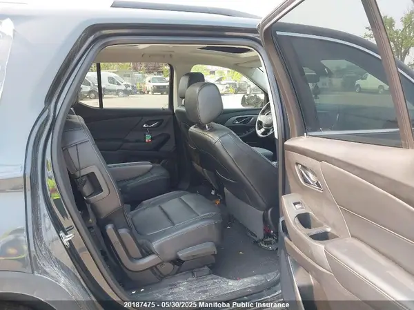 1GNEVHKW1JJ102708 2018 CHEVROLET TRAVERSE - Image 8