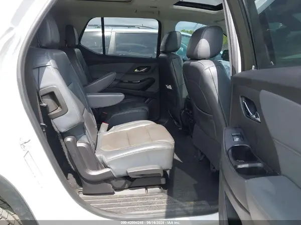 1GNEVHKW1JJ227577 2018 CHEVROLET TRAVERSE - Image 8