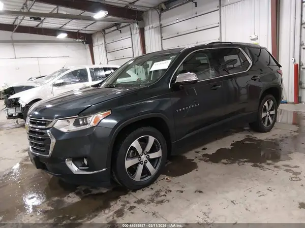 1GNEVHKW1JJ239048 2018 CHEVROLET TRAVERSE - Image 2