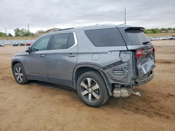 1GNEVHKW1JJ245769 2018 CHEVROLET TRAVERSE - Image 2