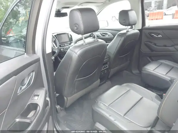 1GNEVHKW1JJ247862 2018 CHEVROLET TRAVERSE - Image 8