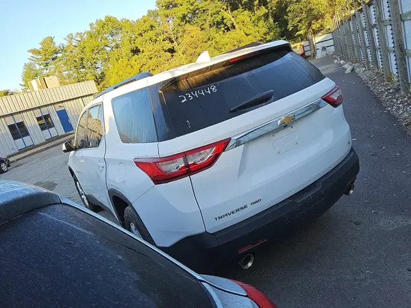 1GNEVHKW1KJ234448 2019 CHEVROLET TRAVERSE - Image 2
