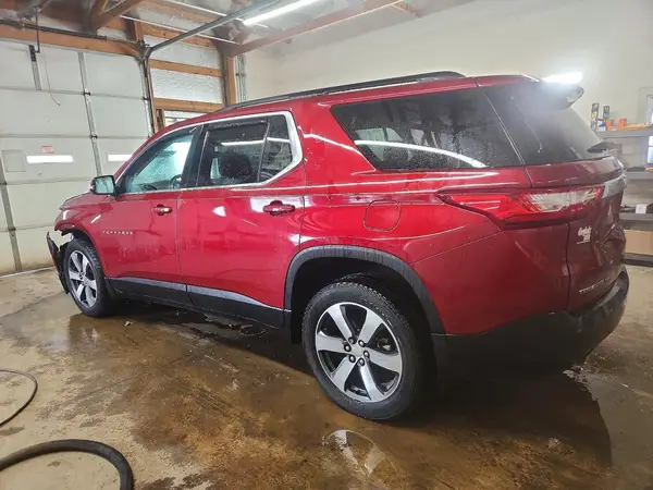 1GNEVHKW1KJ296500 2019 CHEVROLET TRAVERSE - Image 2