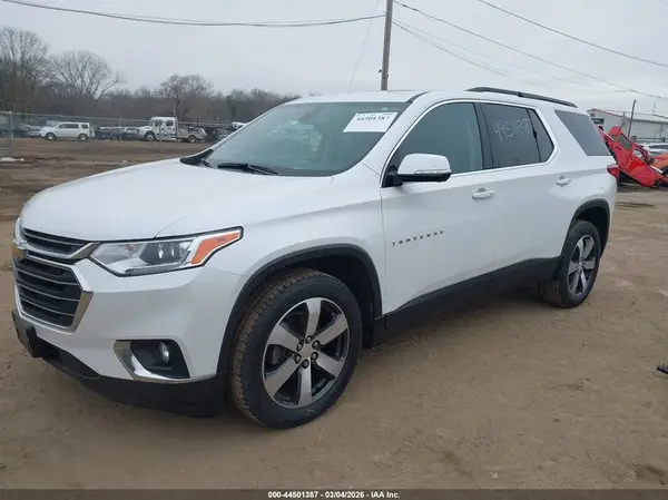 1GNEVHKW1LJ214749 2020 CHEVROLET TRAVERSE - Image 2