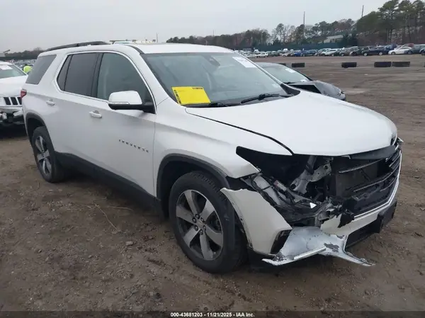 1GNEVHKW1MJ202697 2021 CHEVROLET TRAVERSE - Image 1