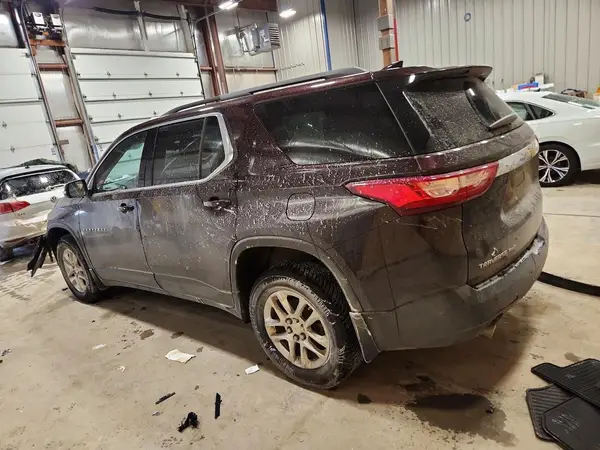 1GNEVHKW1MJ254878 2021 CHEVROLET TRAVERSE - Image 2