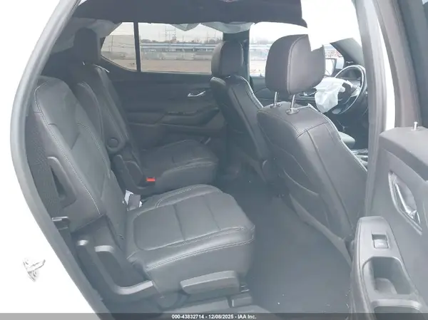 1GNEVHKW1NJ148366 2022 CHEVROLET TRAVERSE - Image 8