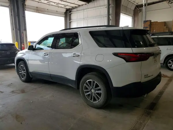 1GNEVHKW1NJ182288 2022 CHEVROLET TRAVERSE - Image 2