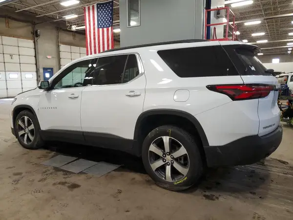 1GNEVHKW1PJ282040 2023 CHEVROLET TRAVERSE - Image 2