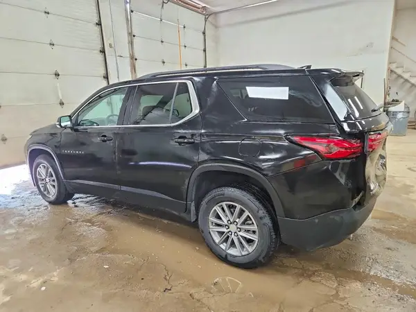 1GNEVHKW1PJ330443 2023 CHEVROLET TRAVERSE - Image 2