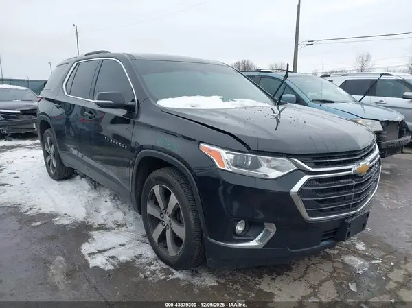1GNEVHKW2JJ135815 2018 CHEVROLET TRAVERSE - Image 1