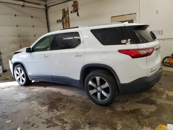 1GNEVHKW2JJ142537 2018 CHEVROLET TRAVERSE - Image 2