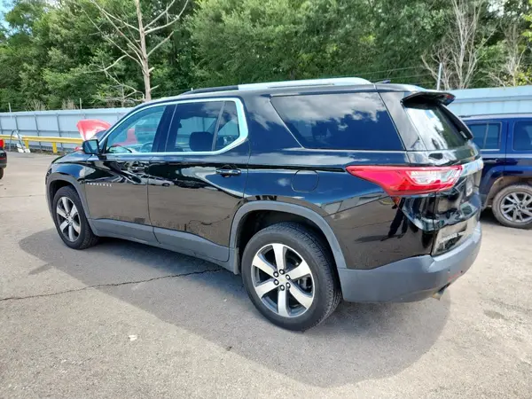 1GNEVHKW2JJ232268 2018 CHEVROLET TRAVERSE - Image 2