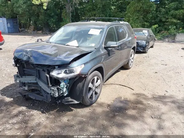 1GNEVHKW2JJ282183 2018 CHEVROLET TRAVERSE - Image 2