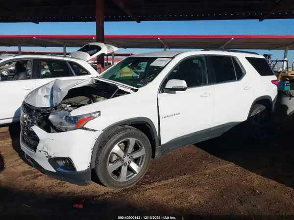 1GNEVHKW2KJ213205 2019 CHEVROLET TRAVERSE - Image 2