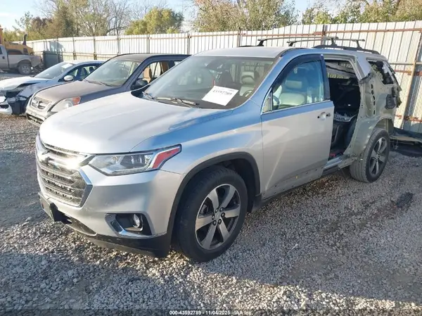 1GNEVHKW2KJ273162 2019 CHEVROLET TRAVERSE - Image 2