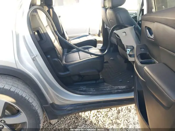 1GNEVHKW2KJ273162 2019 CHEVROLET TRAVERSE - Image 8