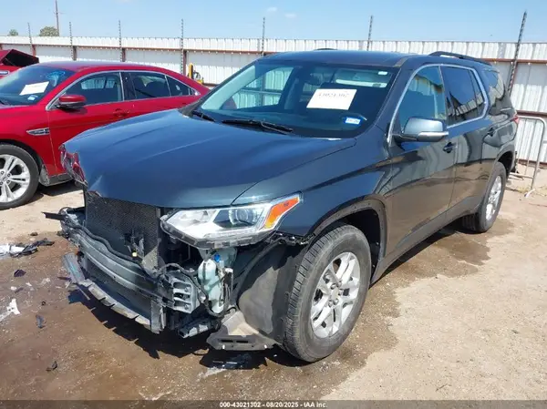 1GNEVHKW2MJ221694 2021 CHEVROLET TRAVERSE - Image 2