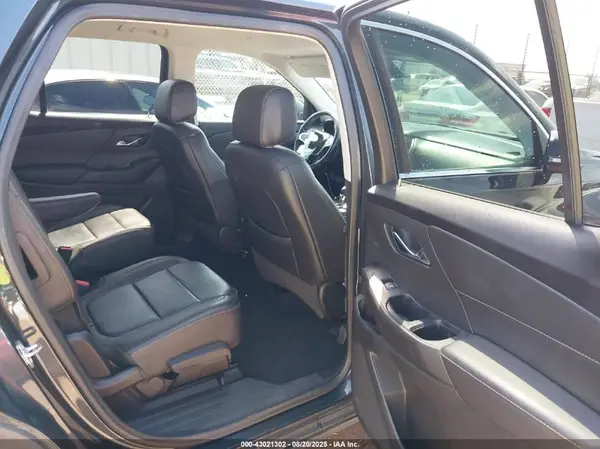 1GNEVHKW2MJ221694 2021 CHEVROLET TRAVERSE - Image 8