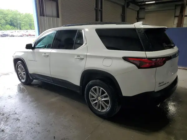 1GNEVHKW2NJ105266 2022 CHEVROLET TRAVERSE - Image 2