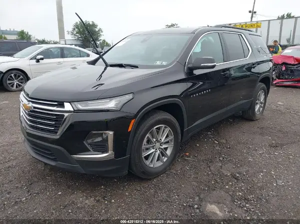 1GNEVHKW2PJ224793 2023 CHEVROLET TRAVERSE - Image 2
