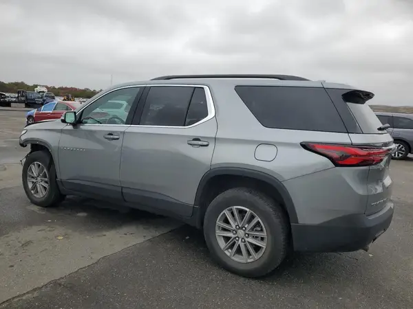 1GNEVHKW2PJ335974 2023 CHEVROLET TRAVERSE - Image 2